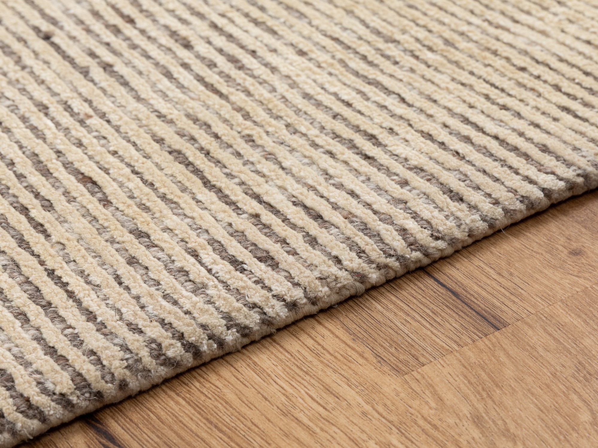 Nepal Teppich Rib Eye Neutral Silk 60