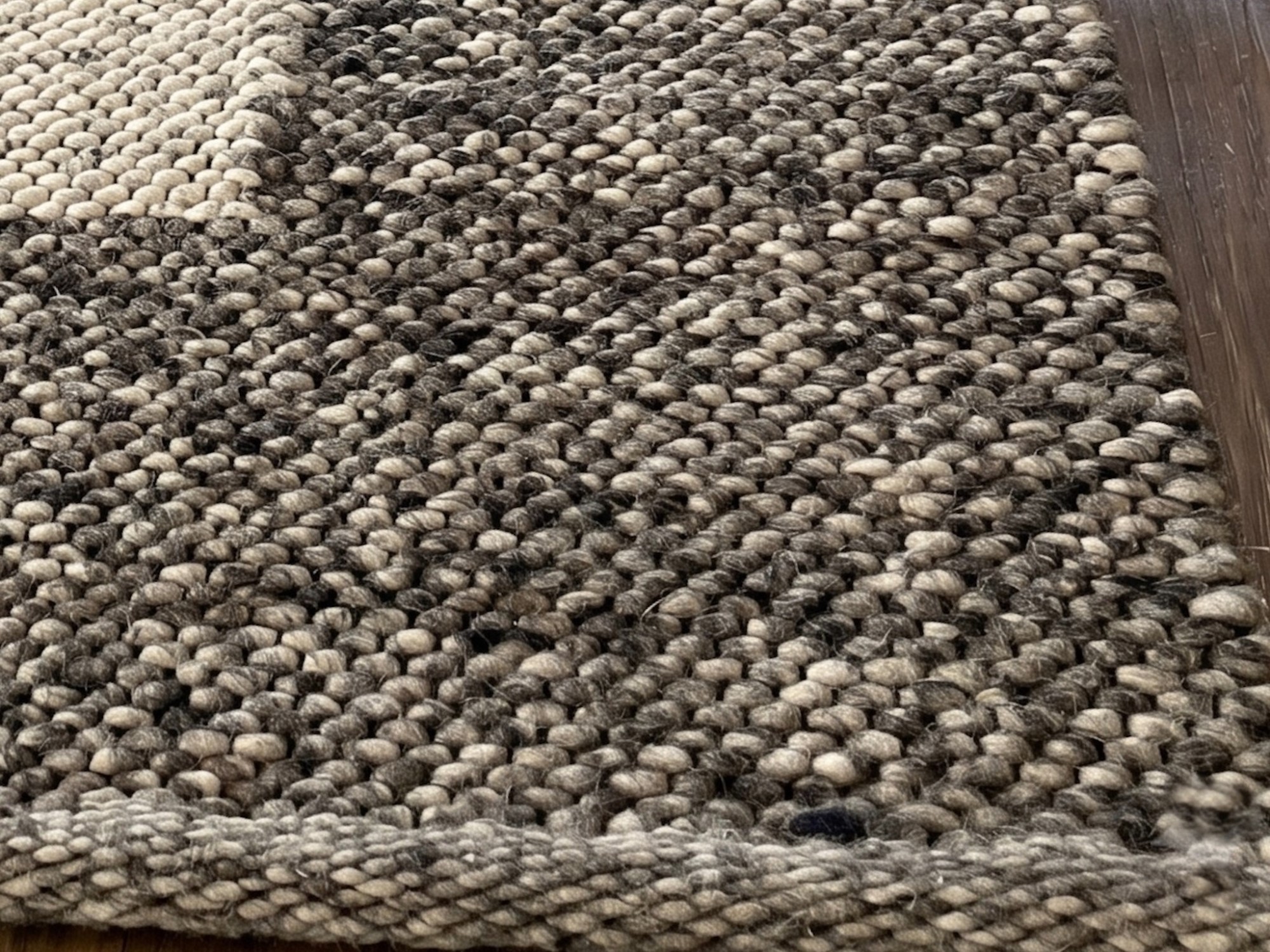 Handweb Teppich Belmont