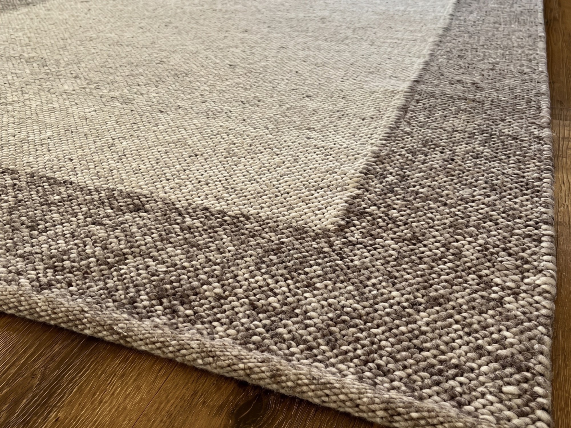 Handweb Teppich Belmont