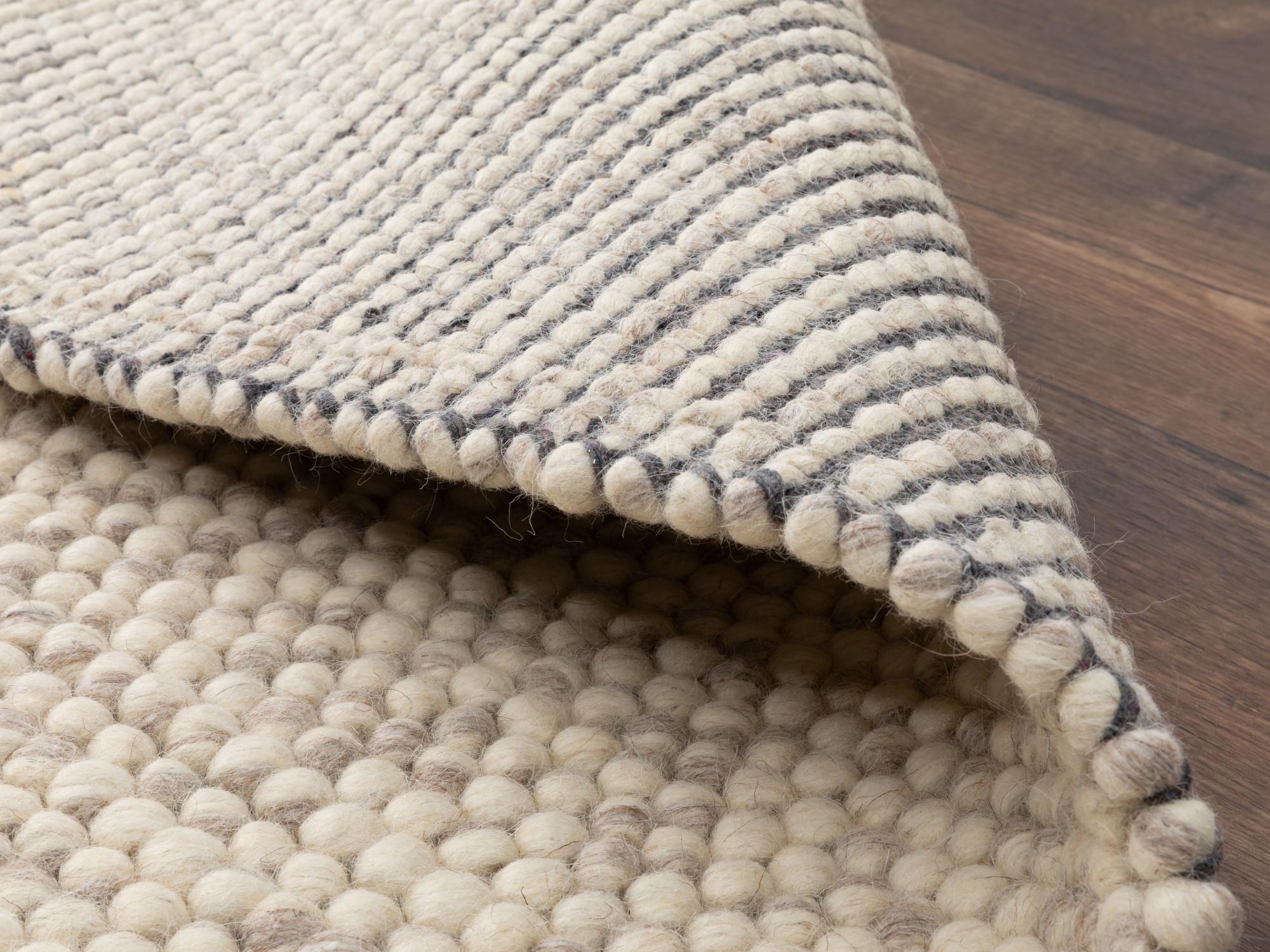 Handweb Teppich Larbach